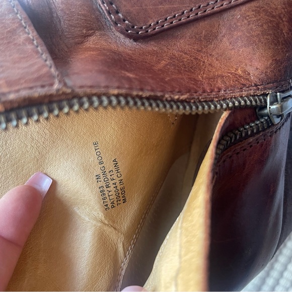 FRYE Patty Riding Ankle Boots Size 7 - Picture 7 of 8